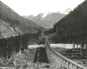 The Rockies: Loop, jossa on neljä kappaletta, 1895.