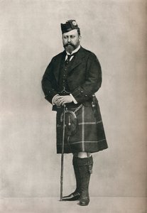 Walesin prinssi Highland-asussa, vuodelta 1886 1910 tekijältä William and Daniel Downey