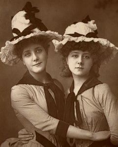 Two Roses, Maude Millett ja Annie Hughes, brittiläiset näyttelijät, 1888 tekijältä William and Daniel Downey