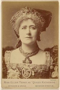 Neiti Ellen Terry roolissa "Kuningatar Katherine"