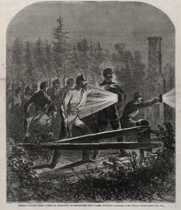 Yorktownin linnoitusten ulkopuolella olevat kapinalliset suorittavat tiedustelua pimeässä lyhtyjen valossa tekijältä Winslow Homer