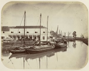 Groote Boom sataman kanavalla Bataviassa
