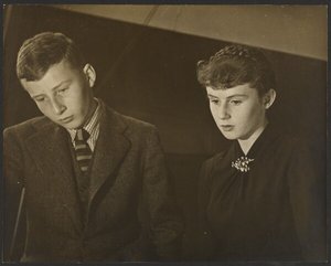 [Sandy ja Belinda Brook] tekijältä Yasuo Kuniyoshi
