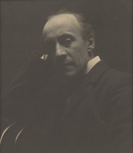[Sir Anthony Hope Hawkinsin muotokuva] tekijältä Zaida Ben Yusuf