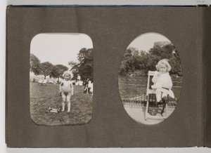 20th Century Family Snapshot -albumi, n tekijältä Frederick (attr. to) Barnard
