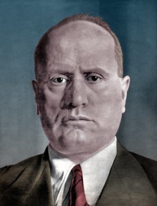 Benito Mussolini tekijältä . .