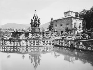 Pääsuihkulähde Villa Lantessa Bagnaiassa Viterbon laitamilla. tekijältä Henry Charles Fehr