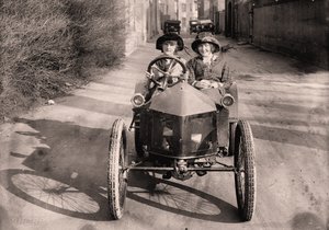 Ajomatkalle, c. 1912 (kuva) tekijältä Frederick (attr. to) Barnard