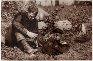 Kulkuri kuvailee vaatteitaan. 1929 (painettu) tekijältä . .