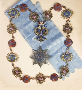Pyhän Andreas apostoli Ensikutsutun ritarikunnan arvomerkit, 1800-luvun toinen puoli.
