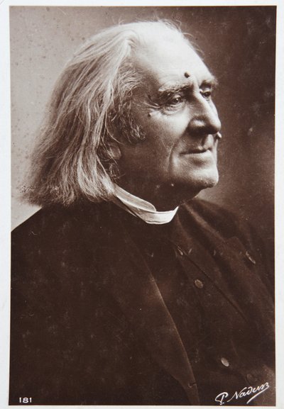  tekijältä (1820-1910) Nadar