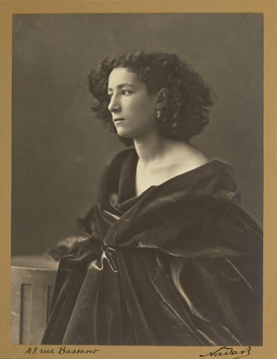 Nadarin muotokuva Sarah Bernhardtista vuonna 1864 tekijältä Nadar