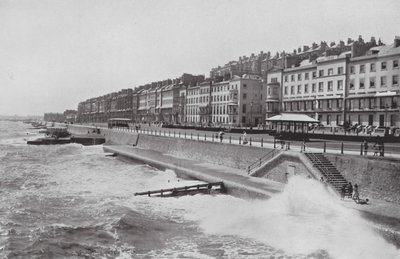 St Leonards-on-Sea (s/w-kuva) tekijältä (after) English photographer