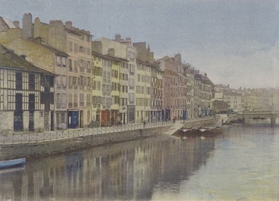 Bayonne, Nive-joen laituri (värillinen kuva) tekijältä (after) French Photographer