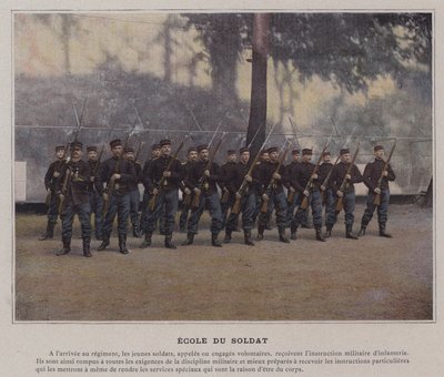 Sotilaan koulu (värillinen kuva) tekijältä (after) French Photographer