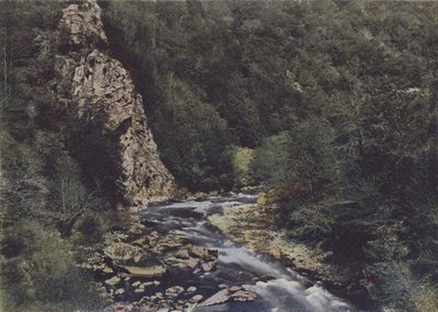Gorges de la Cere Siranin ja Lamativien välillä (värillinen kuva) tekijältä (after) French Photographer