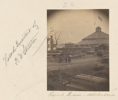 Round House - Alexandria tekijältä A.J. Russell