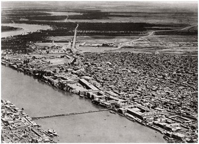 Bagdad lentokoneesta, Irak, 1925 tekijältä A. Kerim