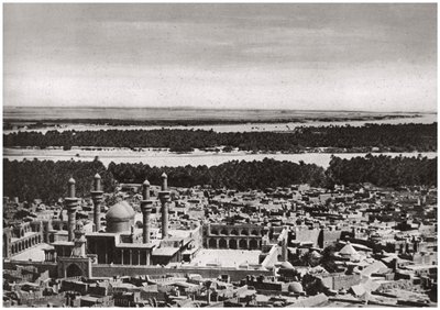 Kadhimiya, pyhä kaupunki lähellä Bagdadia, lentokoneesta, Irak, 1925 tekijältä A. Kerim