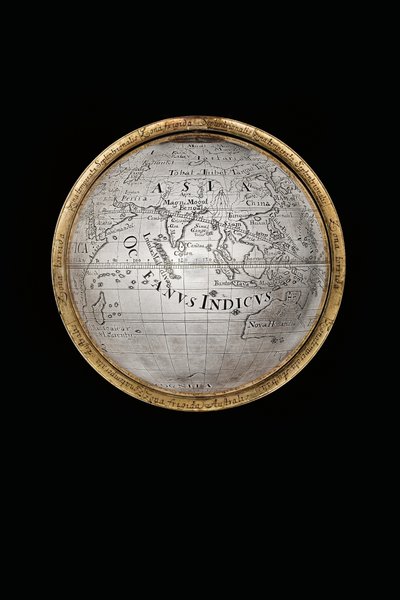 Kaksi poikkeuksellista maapalloa ja taivaallista maapalloa, joita tukevat Hercules ja Atlas, Augsburg, 1697-1699 tekijältä Abraham Drentwett