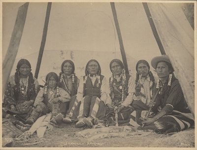 Jicarilla, apassit tekijältä Adolph F. Muhr
