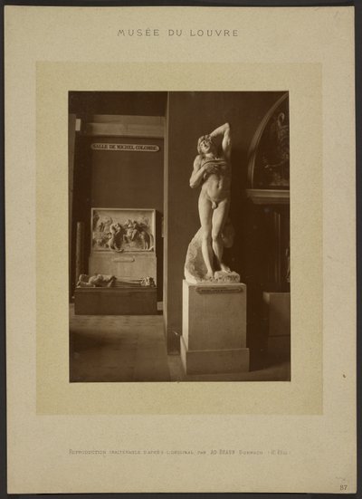 [Michelangelon teos ”Kuoleva orja”, Louvre-museo] tekijältä Adolphe Braun