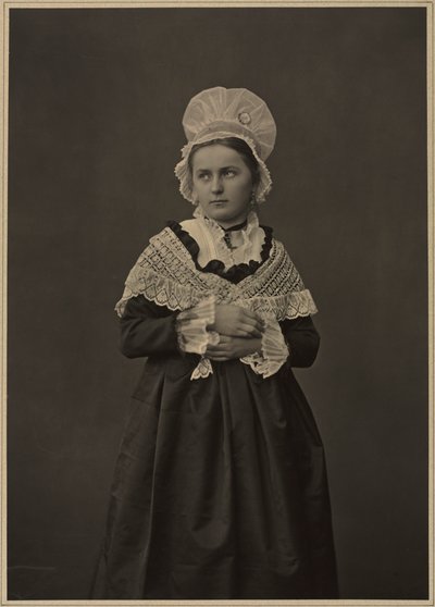 Dona de Lorena Dressfinnish tekijältä Adolphe Braun