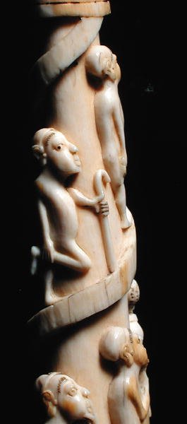 Carved Tusks, Kongo (norsunluu) (numero 223943) tekijältä African