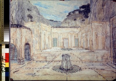 Lavastus tragedialle Antigone Sophoklen jälkeen (496 eKr.-406 eKr.) (Lavastus tragedialle Antigone Sophoklen jälkeen). Antiikkirakennusten ympäröimä julkinen aukio vuoristomaisemassa. Aleksanterin työ tekijältä Aleksandr Jakovlevic Golovin