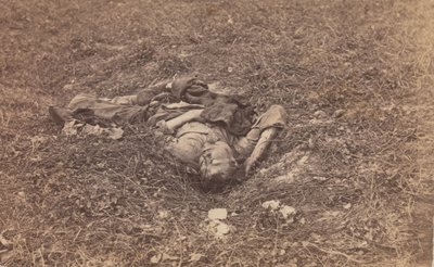 Konfederaation sotilas [Antietamin taistelukentällä], syyskuu 1862. tekijältä Alexander Gardner