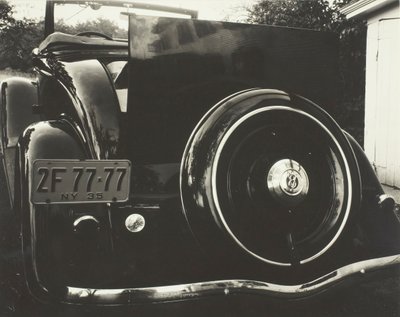 Auto 2F-77-77, 1935. tekijältä Alfred Stieglitz