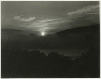Vastaava, 1925. tekijältä Alfred Stieglitz