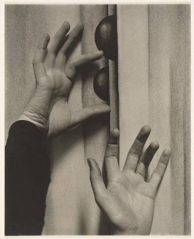 Georgia O’Keeffe – Kädet tekijältä Alfred Stieglitz
