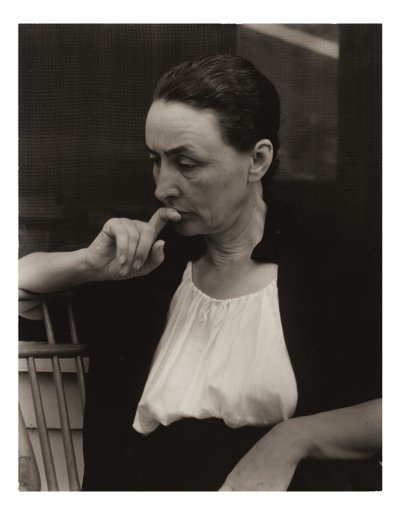 Georgia O’Keeffe: Muotokuva tekijältä Alfred Stieglitz