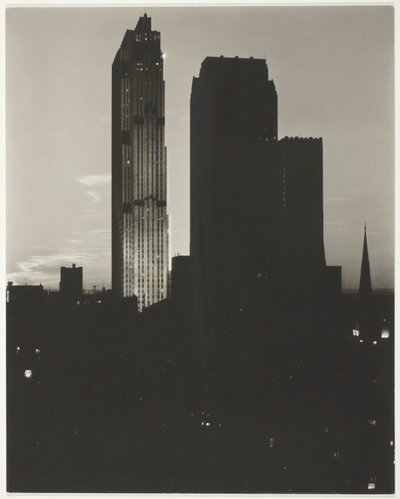 New York Sheltonista tekijältä Alfred Stieglitz