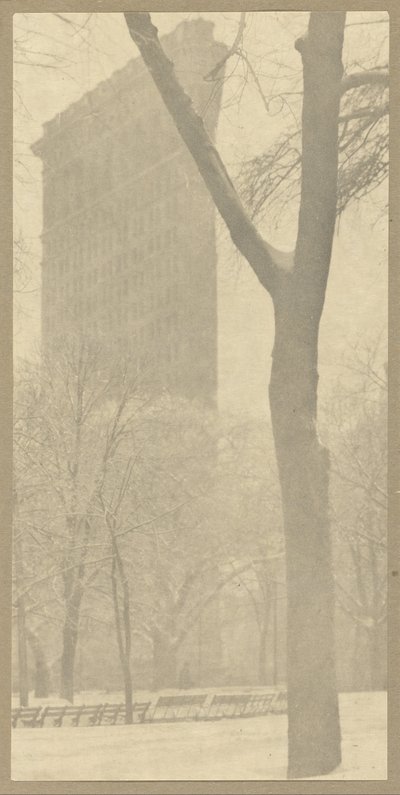 Flatiron Building tekijältä Alfred Stieglitz
