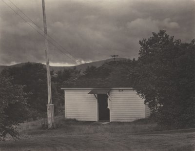 Pieni talo tekijältä Alfred Stieglitz