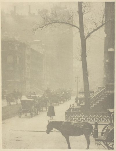 The Street, Fifth Avenue tekijältä Alfred Stieglitz
