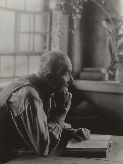 Kylän filosofi tekijältä Alfred Stieglitz