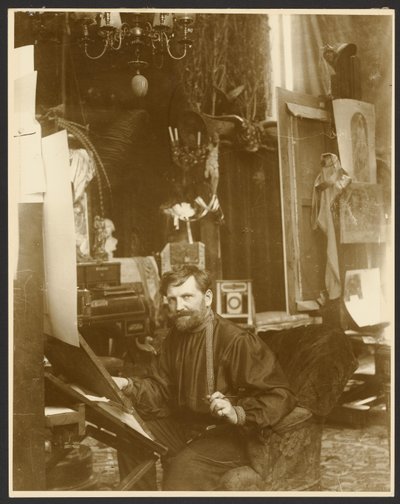 [Omakuva ateljeessaan, Rue du Val-de-Grâce, Pariisi] tekijältä Alphonse Maria Mucha