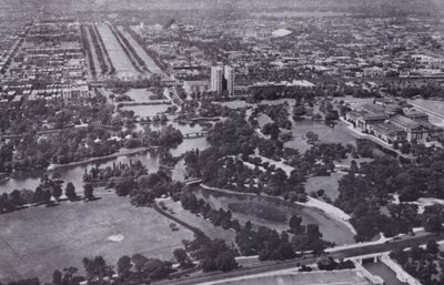 Chicago: Jackson Park and the Midway from the Air (m/w kuva) tekijältä American Photographer (after)