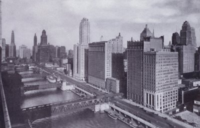 Chicago: Wacker Drive ja Chicago River Bridges (m/w kuva) tekijältä American Photographer (after)