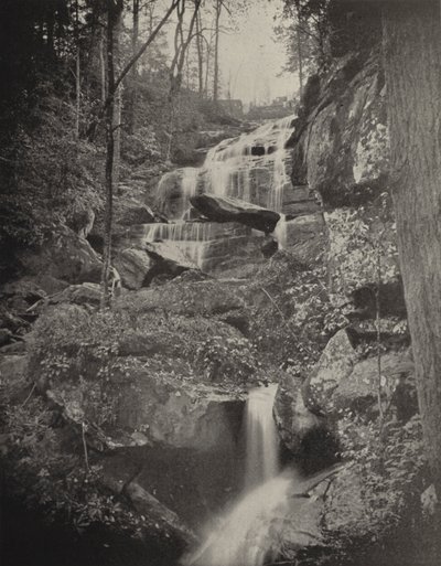 Fall Creek Cascade, Pohjois-Carolina (m/w kuva) tekijältä American Photographer (after)