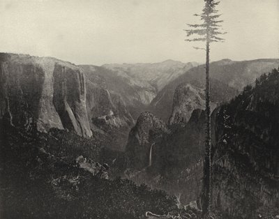 Yleisnäkymä Yosemiten laaksosta, Kaliforniasta (m/w kuva) tekijältä American Photographer (after)