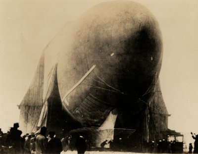 Walter Wellman palasi Huippuvuorille Amerikan kanssa kesäkuussa 1907 (b/w kuva) tekijältä American Photographer (after)