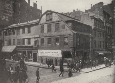Boston: Old Corner Bookstore, rakennettu vuonna 1712 (s/w-kuva). tekijältä American Photographer