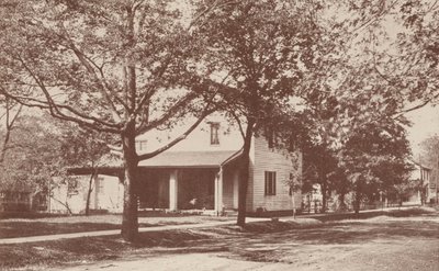 Minervan, ensimmäisen naisten kirjallisuusklubin koti, New Harmony, Indiana (s/w-kuva). tekijältä American Photographer
