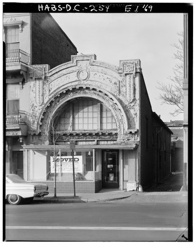 Mount Vernon Theatre, 918 Ninth Street Northwest, Washington, District of Columbia, DC, 30. marraskuuta 1969 (m/v kuva) tekijältä American Photographer
