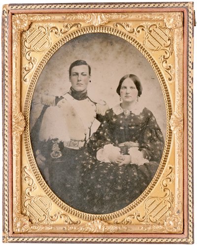 Muotokuva Hamilton Branchista ja tuntemattomasta naisesta (daguerrotyyppi) tekijältä American Photographer