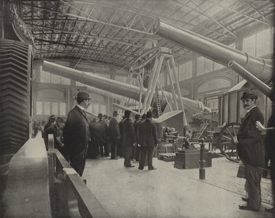 Krupp-asenäyttely tekijältä American Photographer